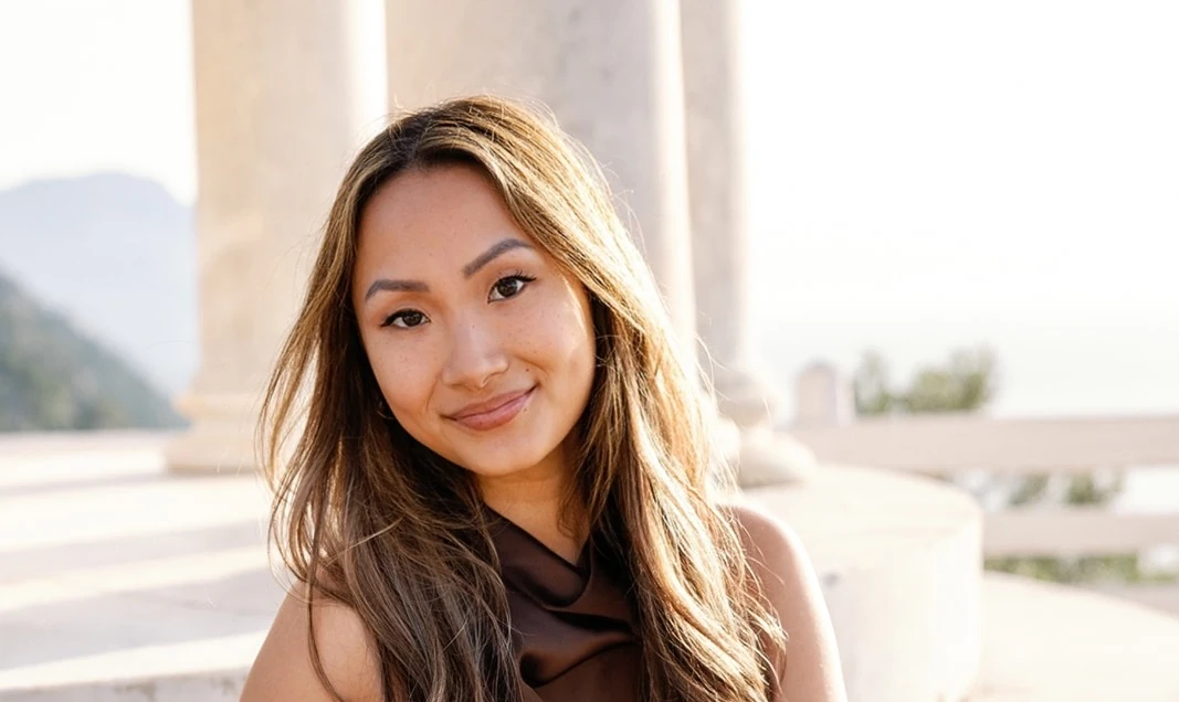 Portrait of Hanna Yang